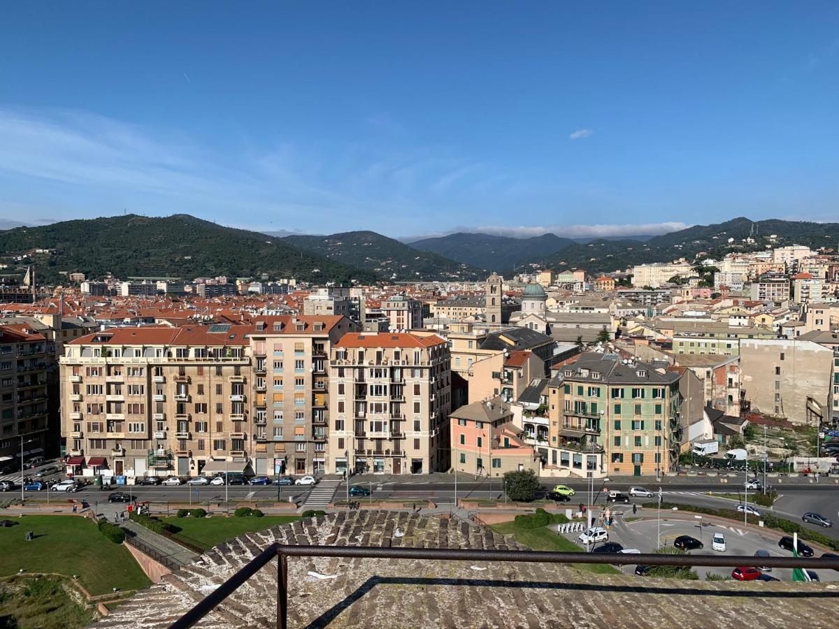 Il Nido Del Gabbiano Apartment Savona Bagian luar foto