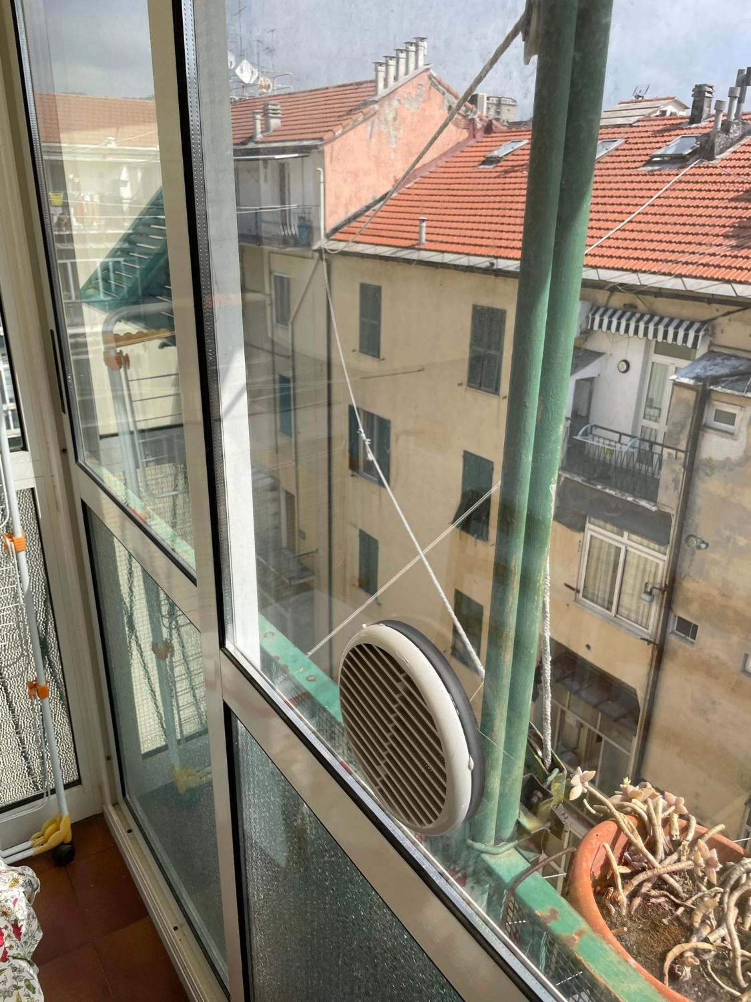 Il Nido Del Gabbiano Apartment Savona Bagian luar foto