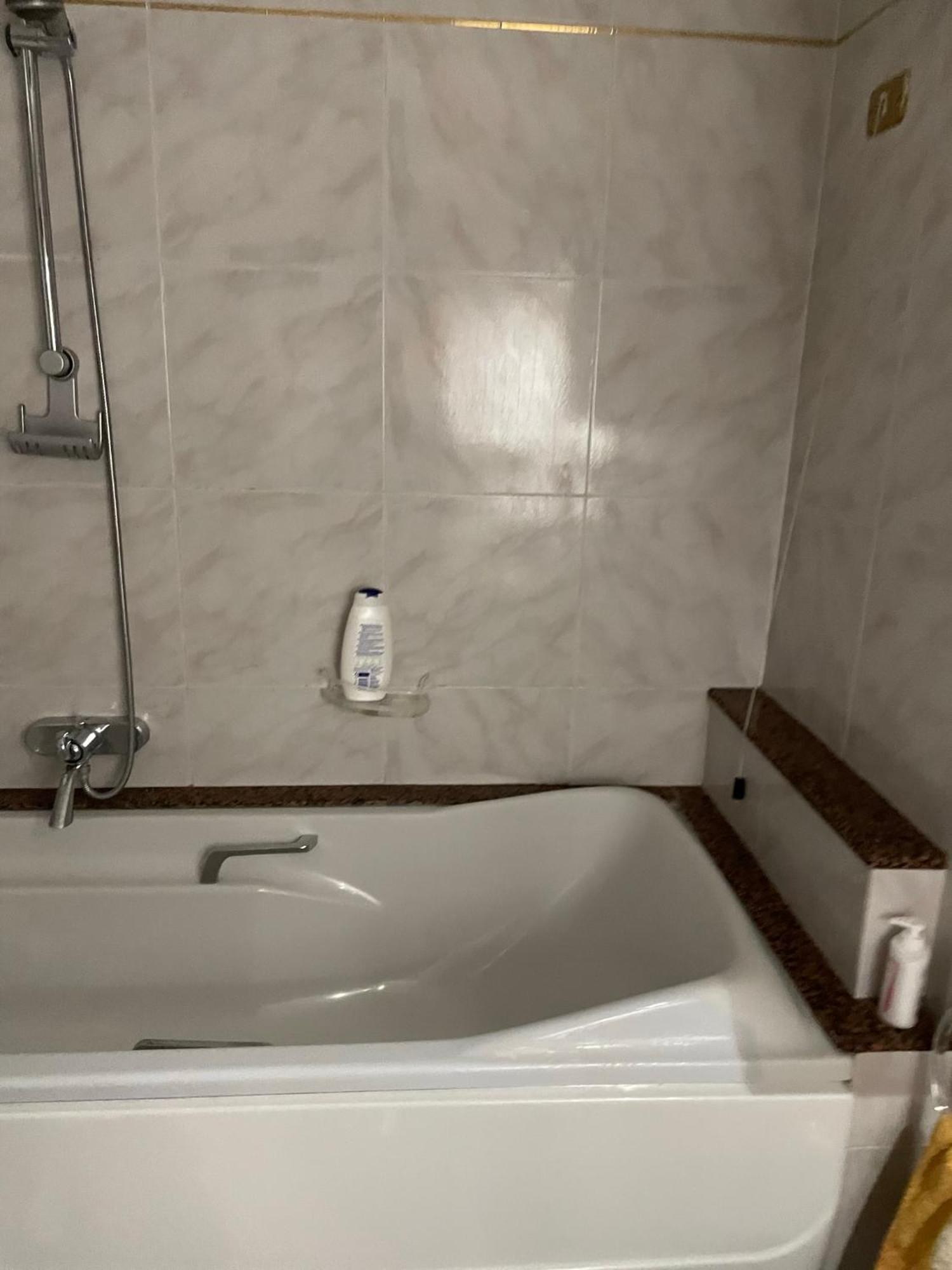 Il Nido Del Gabbiano Apartment Savona Bagian luar foto